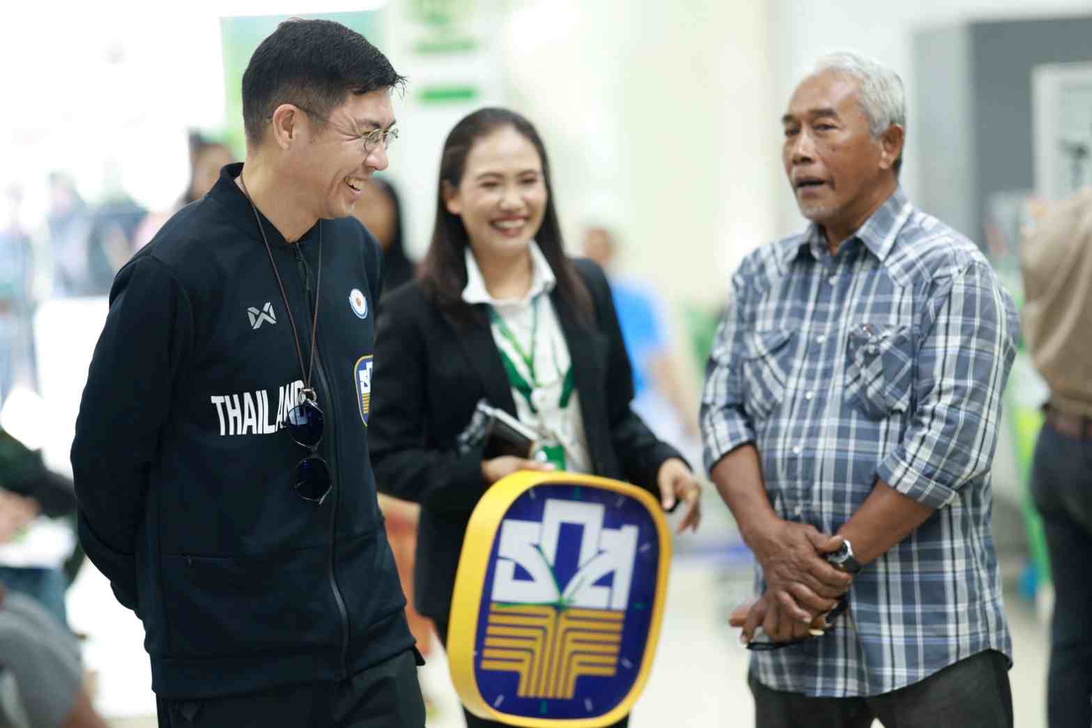 ธ.ก.ส. ลงพื้นที่ตรวจเยี่ยมการลงทะเบียนโครงการบัตรสวัสดิการแห่งรัฐ