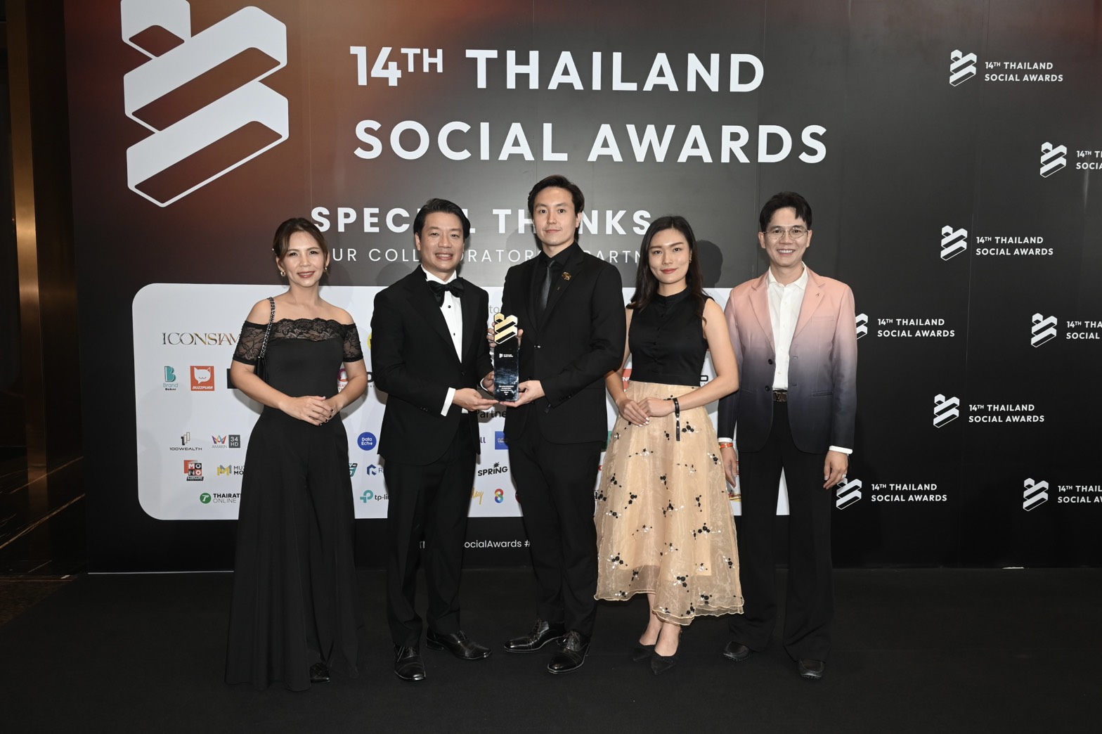 TOA ตอกย้ำเบอร์ 1 คว้าชนะเลิศ “Best Brand Performance on Social Media”  