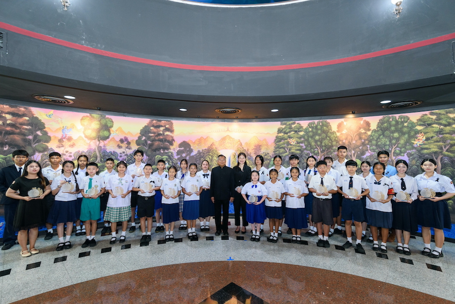 ทีเอ็มบีธนชาต จัดพิธีมอบโล่รางวัล โครงการ “เยาวชนต้นแบบคนกตัญญู”