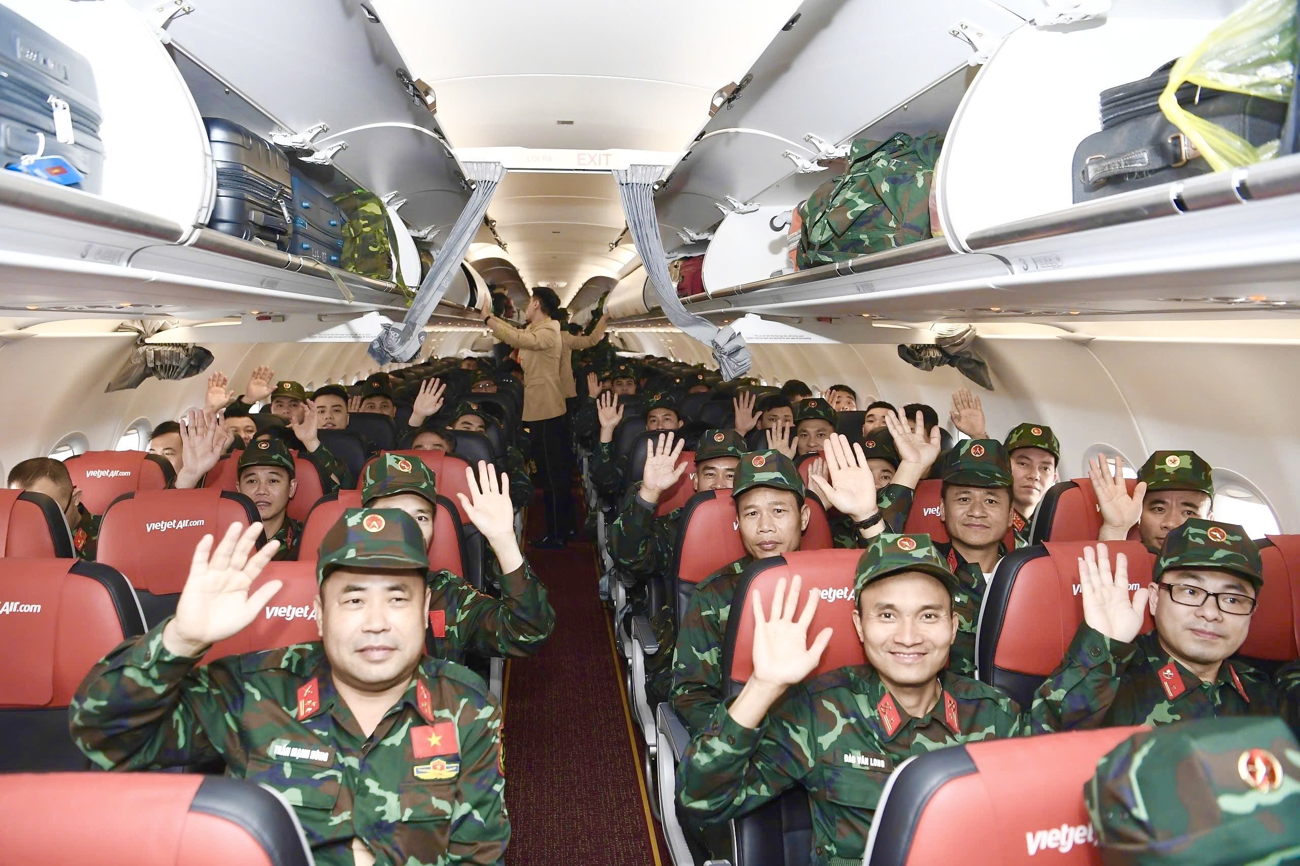 'เวียตเจ็ท' ส่งสองเที่ยวบินบรรเทาทุกข์ นำทีมกู้ภัยเวียดนามสู่เมียนมา