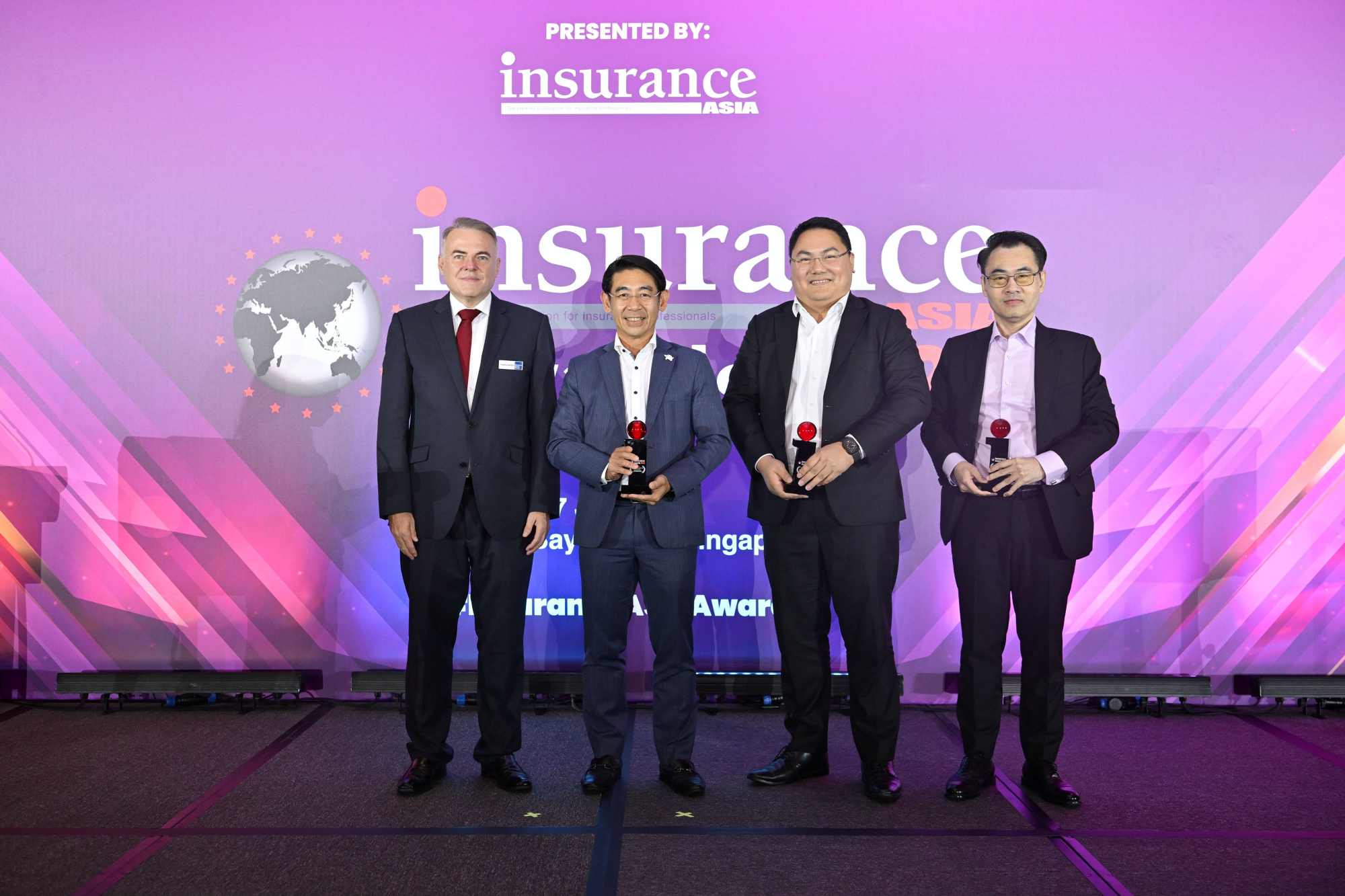 พรูเด็นเชียล ประเทศไทย คว้ารางวัล CEO of the Year