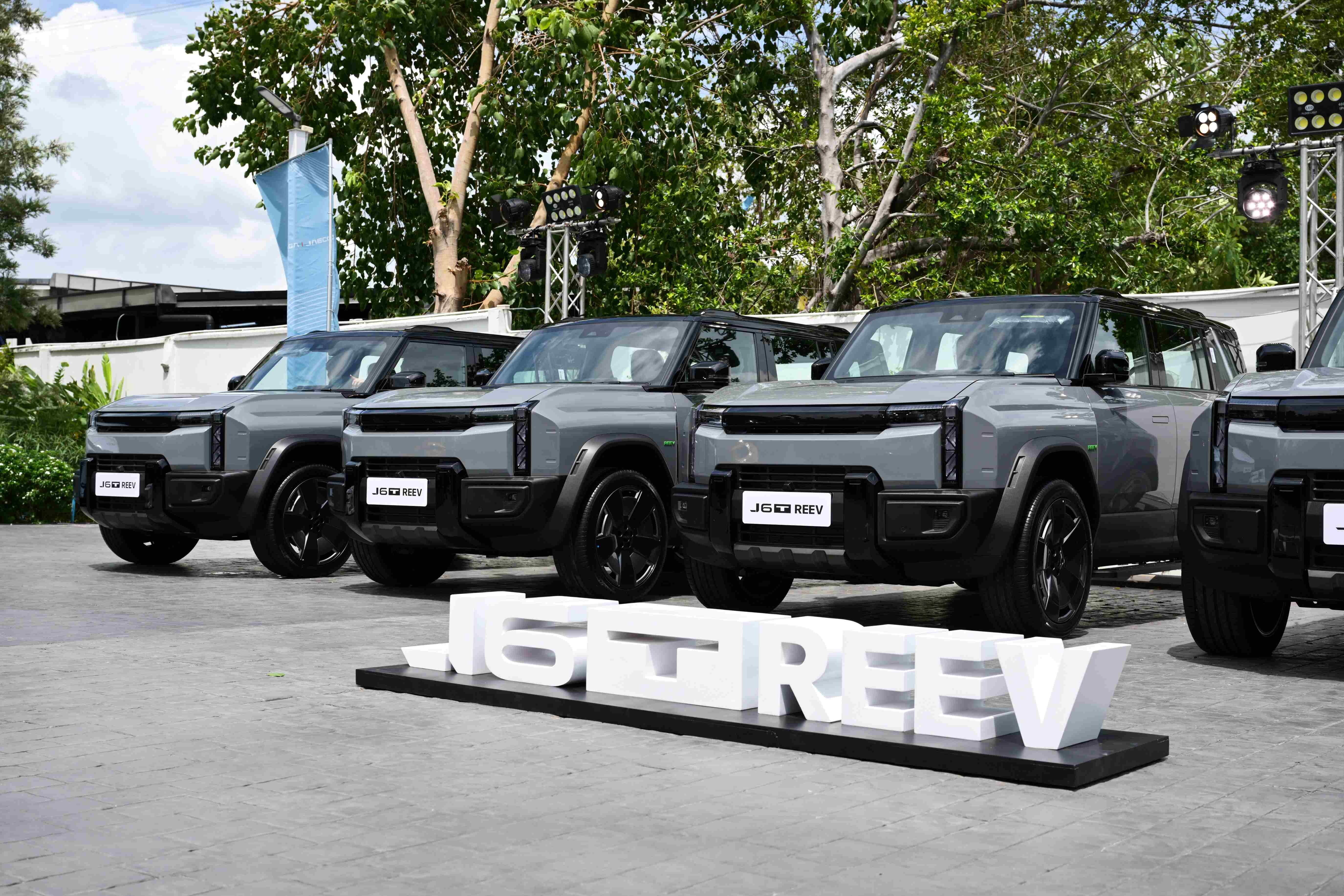 OMODA & JAECOO ส่งมอบ JAECOO 6T REEV ให้ลูกค้ากลุ่มแรกในงาน “NextFest”