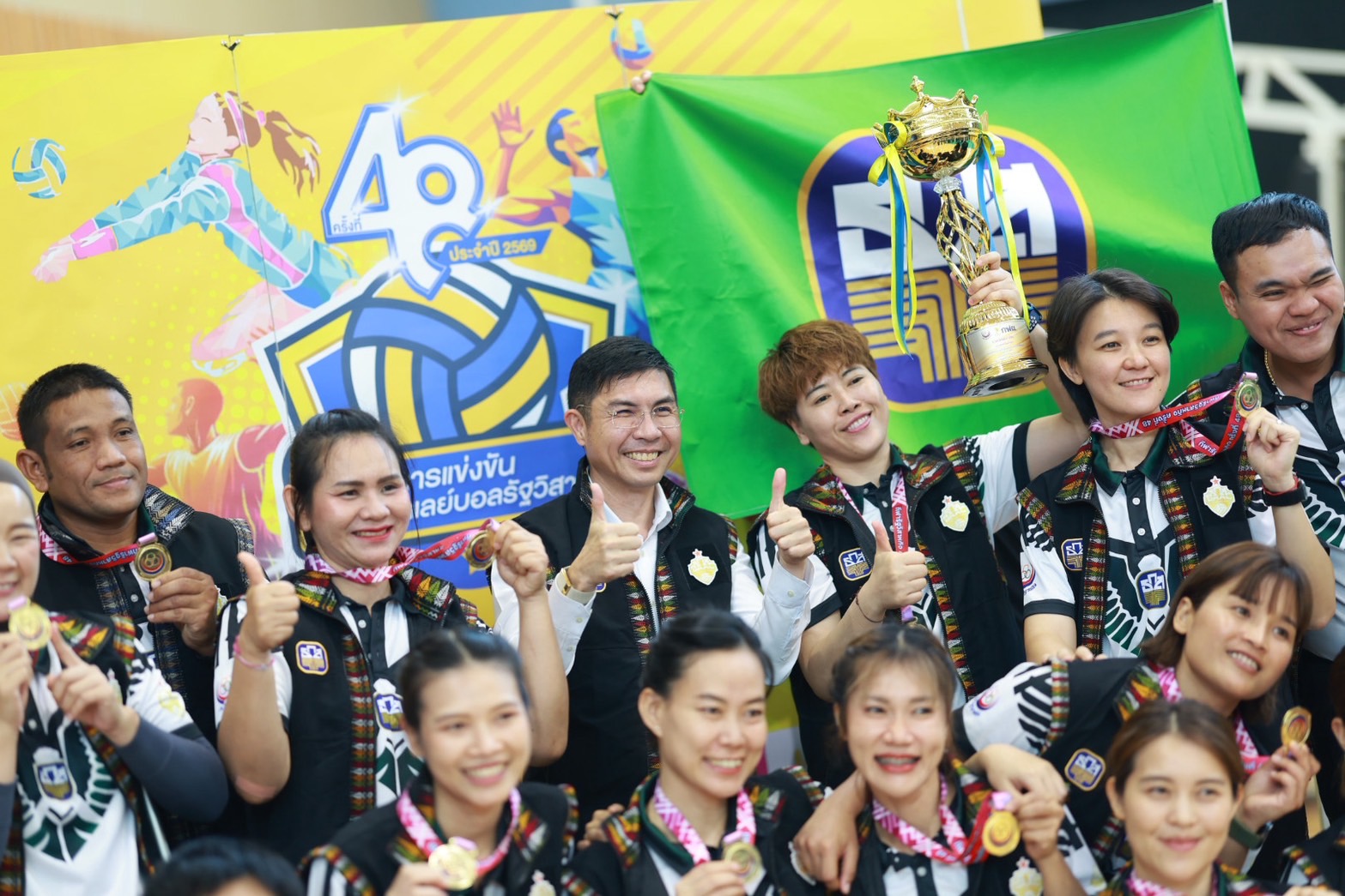 ผู้จัดการ ธ.ก.ส.ให้กำลังใจนักกีฬาแข่งขันวอลเลย์บอลกีฬารัฐวิสาหกิจ ครั้งที่ 48