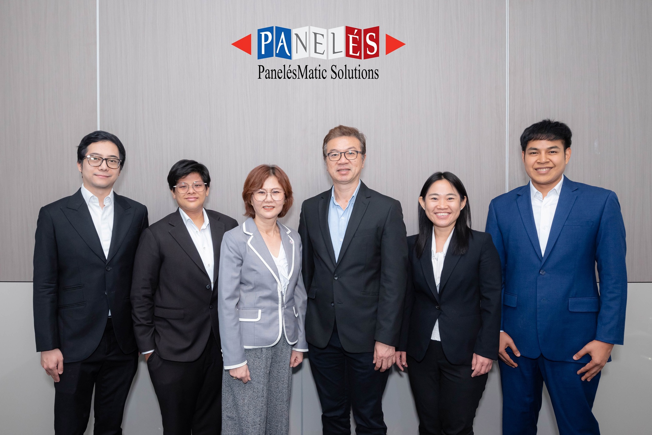 ถห. PANEL ยกมือโหวตจ่ายปันผล 0.033 บ./หุ้น พร้อมแจกวอร์แรนต์ฟรี