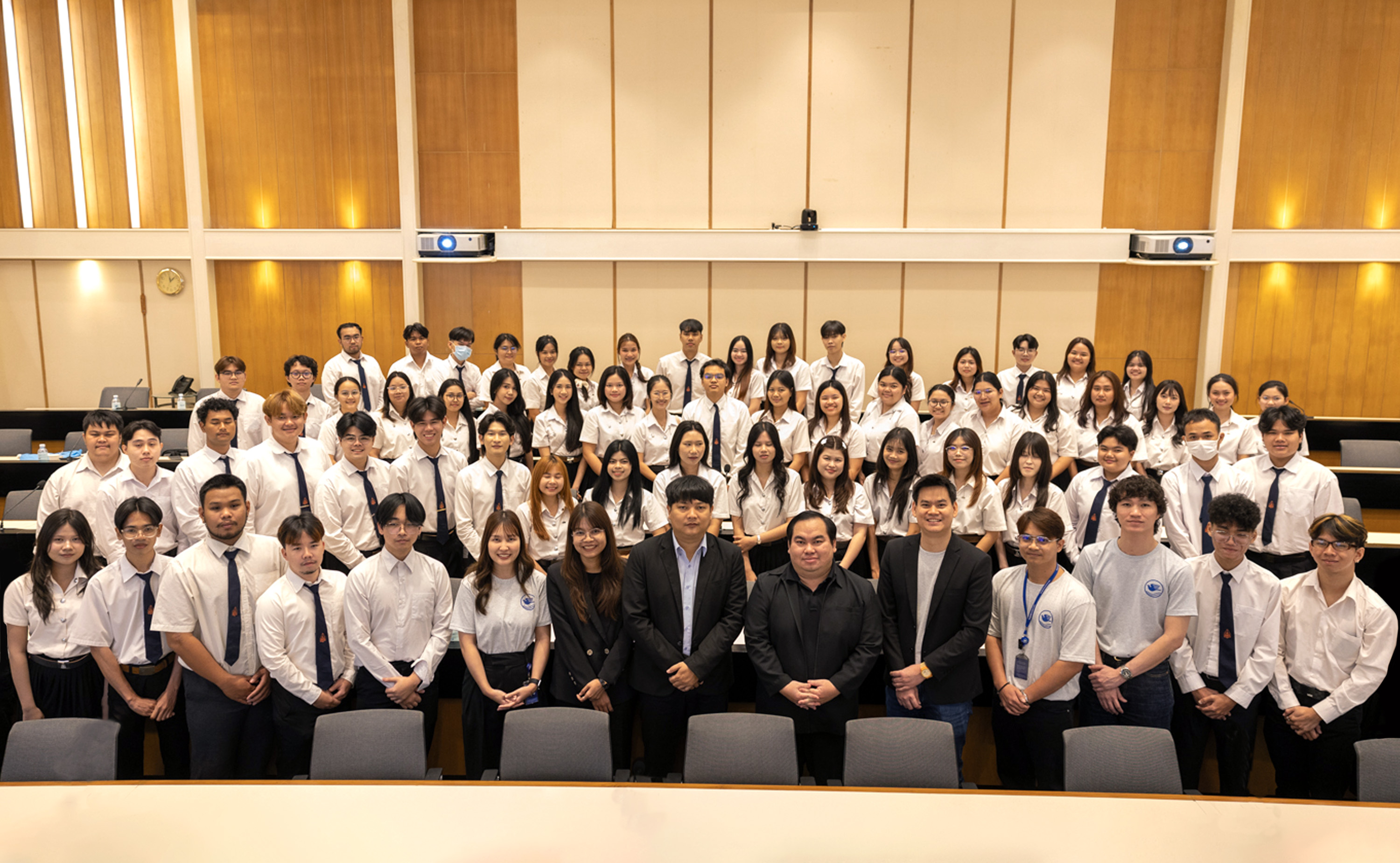 กรุงเทพประกันภัยต้อนรับคณาจารย์และนักศึกษาม.ขอนแก่น ศึกษาดูงาน