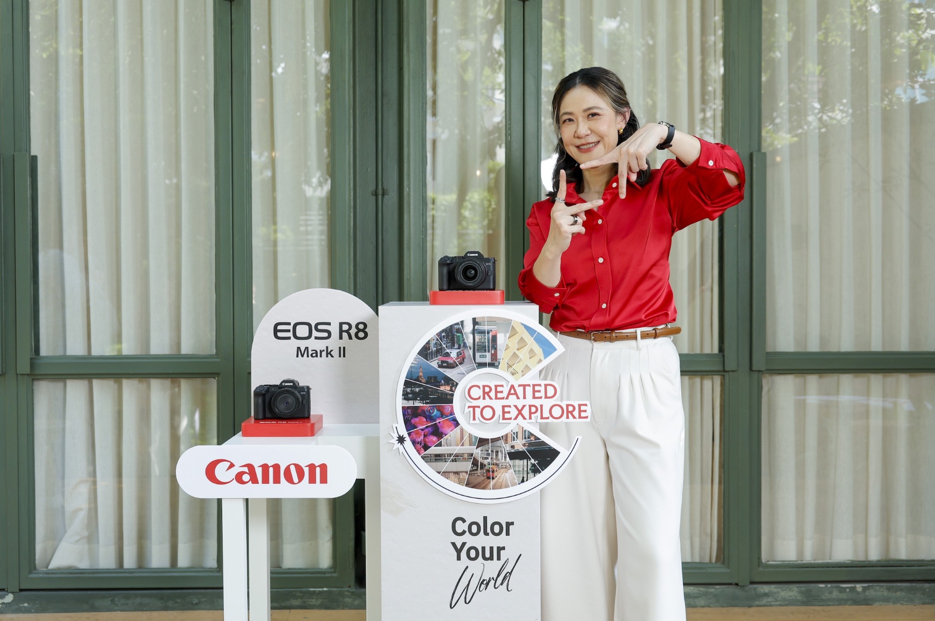 แคนนอน ชวนครีเอเตอร์สาวออกไปค้นหา “สีที่ใช่ในแบบของตัวคุณ” กับ EOS R8 Mark II