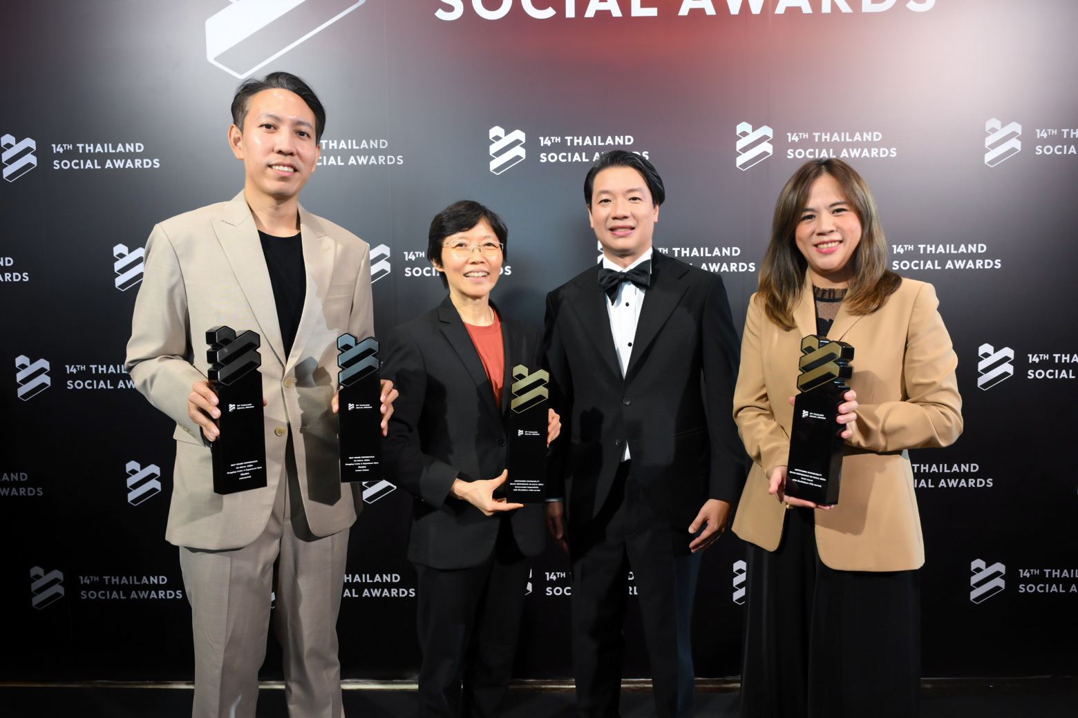 เซ็นทรัลพัฒนา’ กวาด 4 รางวัล Thailand Social Awards แบรนด์ทรงอิทธิพลบนโซเชียลมีเดีย