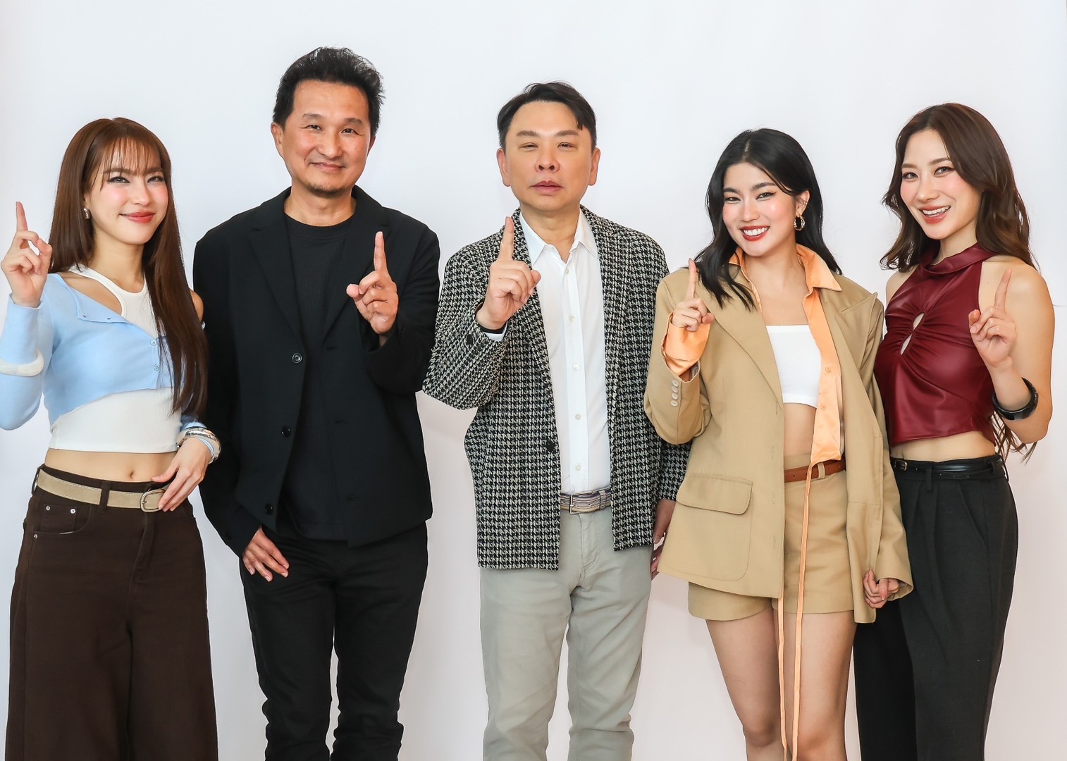 เซ็นทรัลพัฒนา เปิดแคมเปญ ‘The 1 ก้าวสับไปรับพอยท์ที่โซนร้านค้า’ แจกสูงสุด 11 ล้านพอยท์*