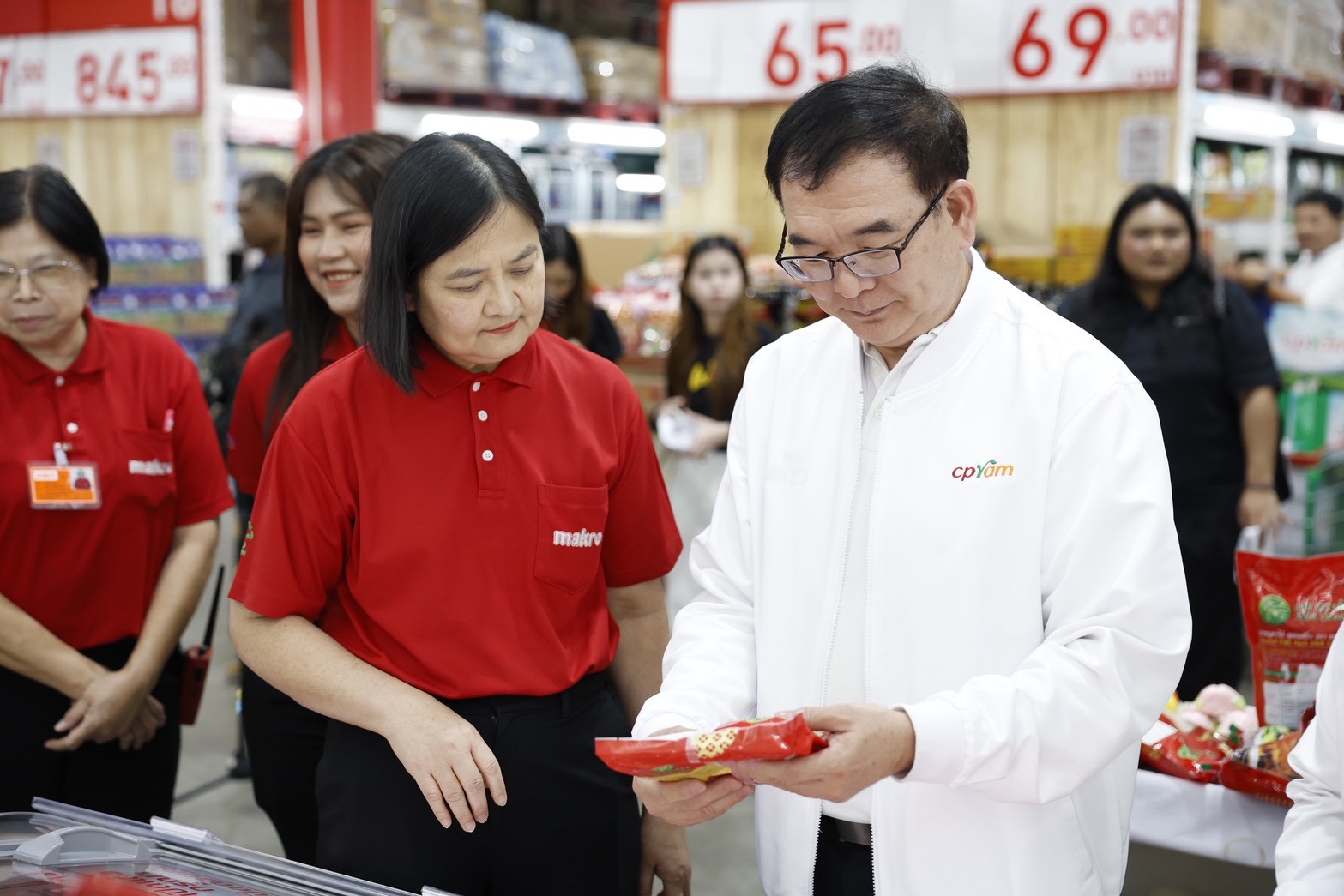 ซีพีแรม ลุยตลาดตรุษจีน ปีม้าไฟ! ขนทัพเมนูมงคลจัดเต็มความอร่อย